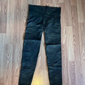 SPANX Black Camo High-Waist Leggings